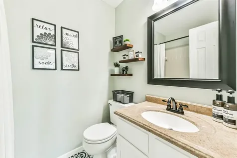 1806 Middlecreek Street Friendswood TX 77546