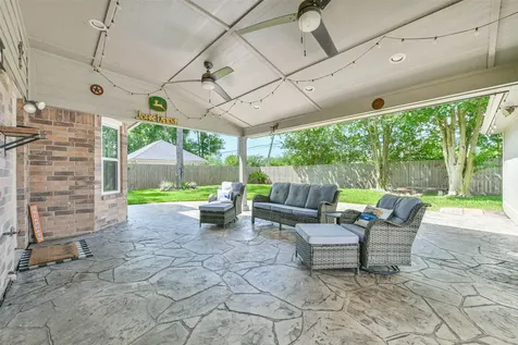 1806 Middlecreek Street Friendswood TX 77546