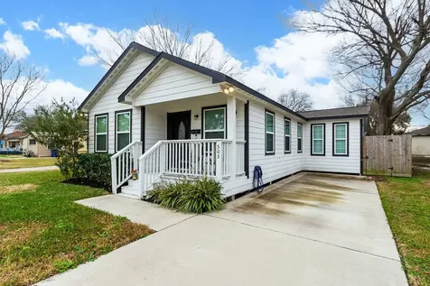 505 18th Avenue N Texas City TX 77590