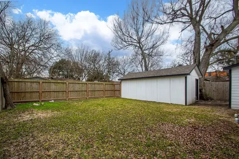 505 18th Avenue N Texas City TX 77590