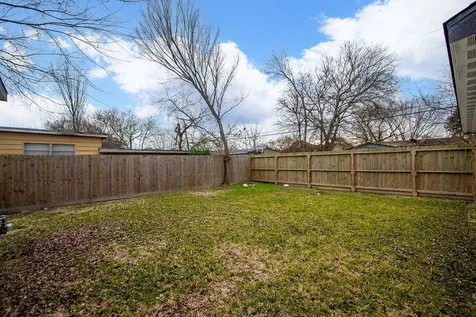 505 18th Avenue N Texas City TX 77590