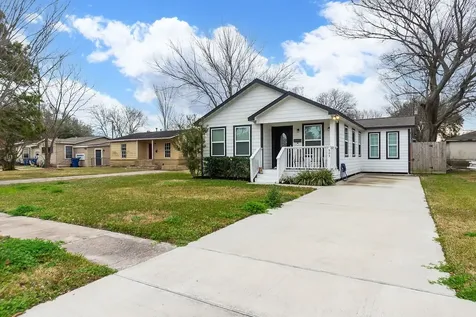 505 18th Avenue N Texas City TX 77590