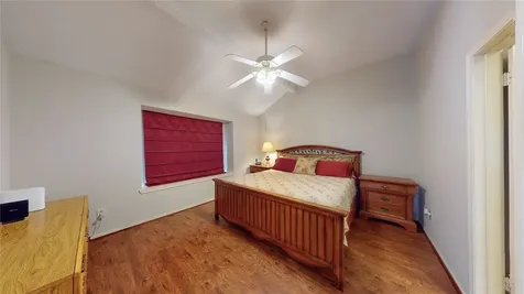 3011 Flower Field Lane Pearland TX 77584