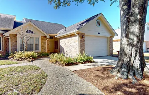 3011 Flower Field Lane Pearland TX 77584