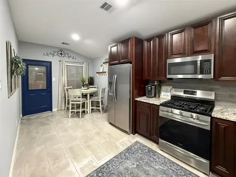 8031 Berkely Court Baytown TX 77521