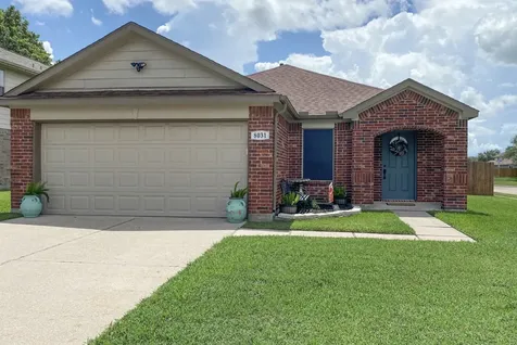 8031 Berkely Court Baytown TX 77521