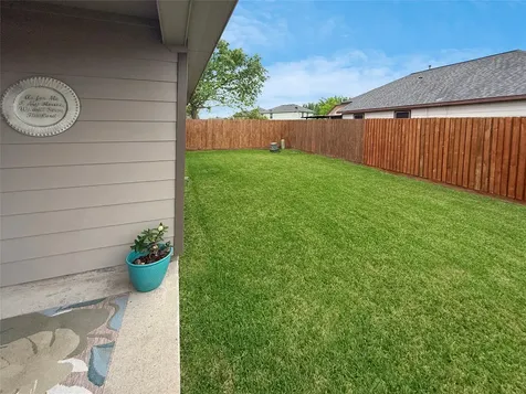 8031 Berkely Court Baytown TX 77521