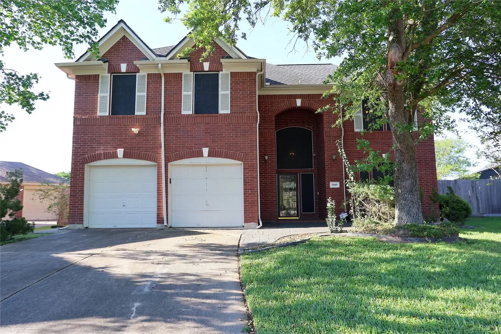 1505 Ash Run Court Pearland TX 77581
