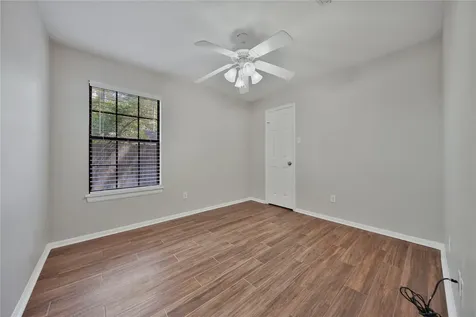 198 N Village Knoll Circle The Woodlands TX 77381
