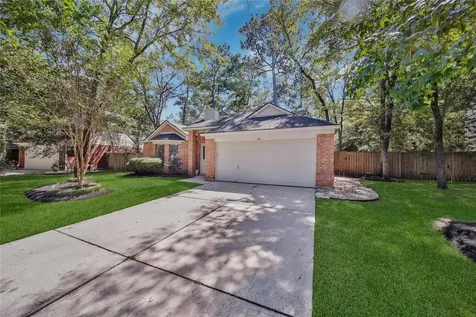 198 N Village Knoll Circle The Woodlands TX 77381