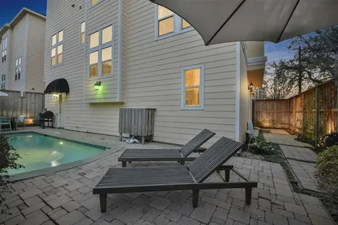 1202 W 25th Street Houston TX 77008