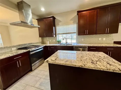 5722 Fort Sumter Lane Houston TX 77084