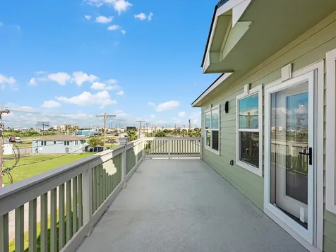1102 64th Street Galveston TX 77551