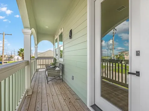 1102 64th Street Galveston TX 77551