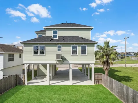1102 64th Street Galveston TX 77551