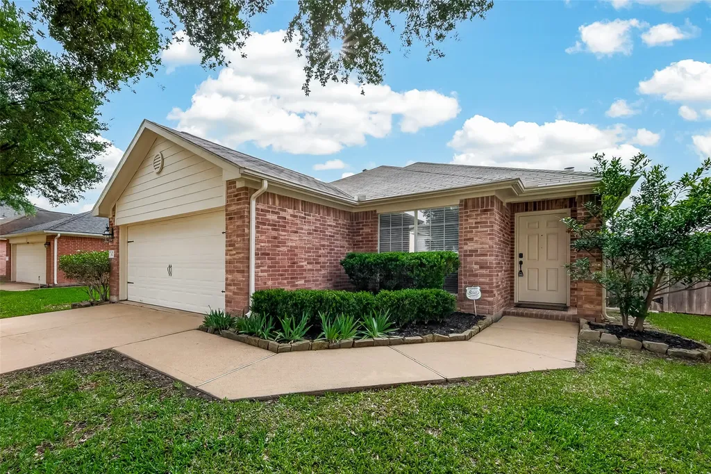 1823 Strongs Court Katy TX 77449