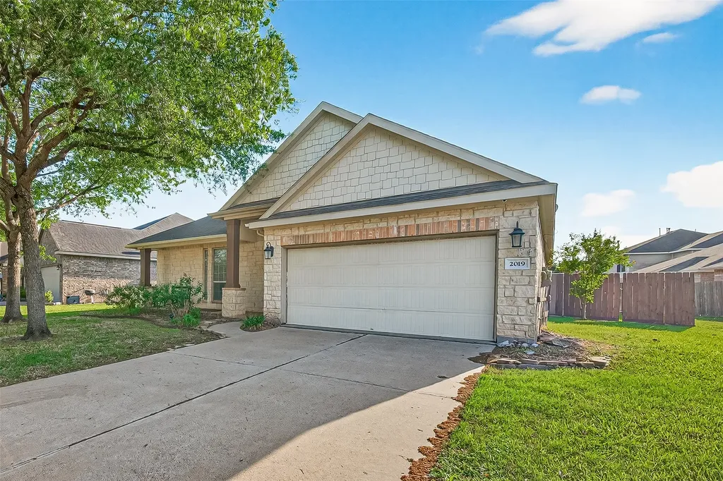 2019 Preston Park Rosenberg TX 77471