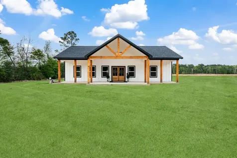 1523 County Road 2184 Cleveland TX 77328