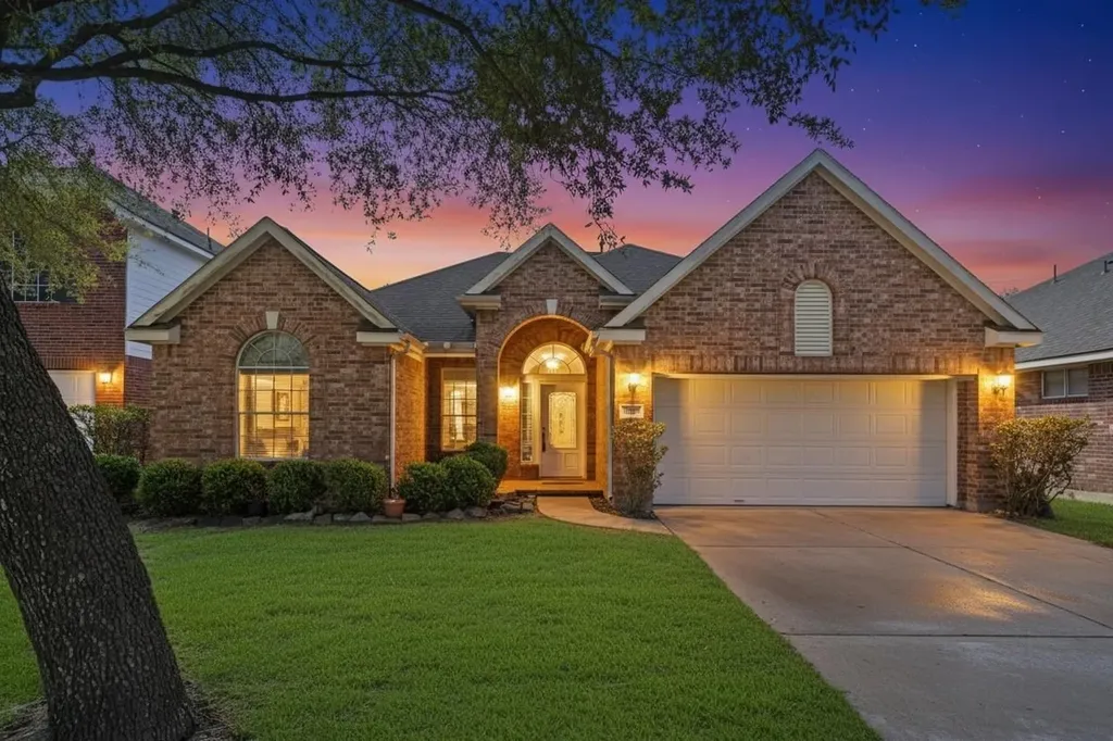17215 Fernchase Court Houston TX 77095