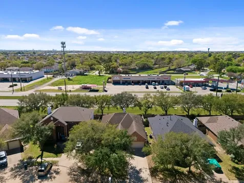 17215 Fernchase Court Houston TX 77095
