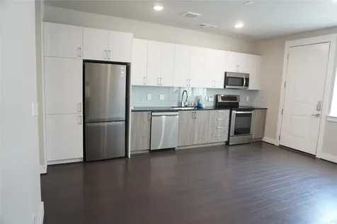 4819 Caroline Street 111 Houston TX 77004