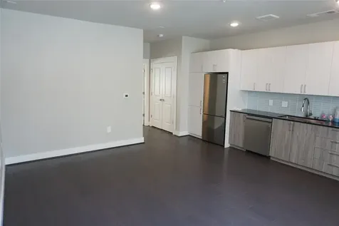 4819 Caroline Street 111 Houston TX 77004