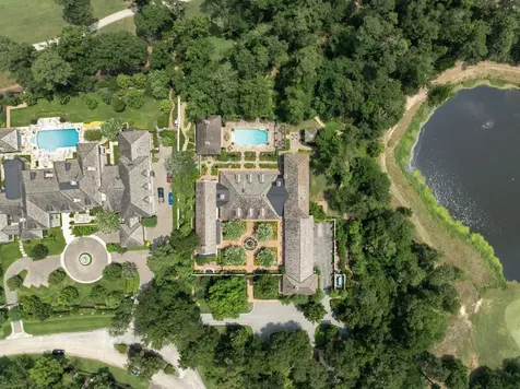 2 Grand Colonial Drive The Woodlands TX 77382