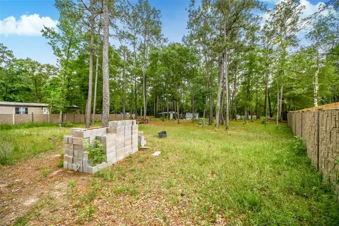 212 Road 5262a Cleveland TX 77327