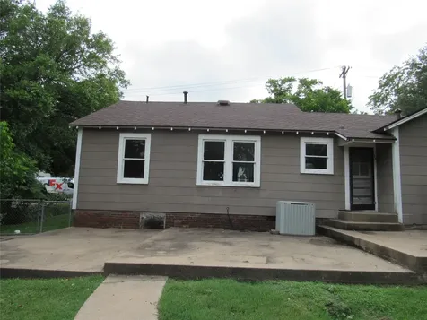 1905 S Park Street Brenham TX 77833