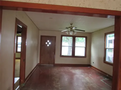 1905 S Park Street Brenham TX 77833