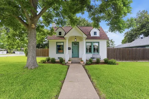 1302 Austin Street Richmond TX 77469