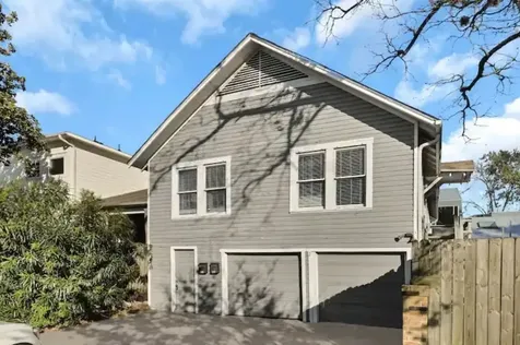 1135 Woodland Street B Houston TX 77009