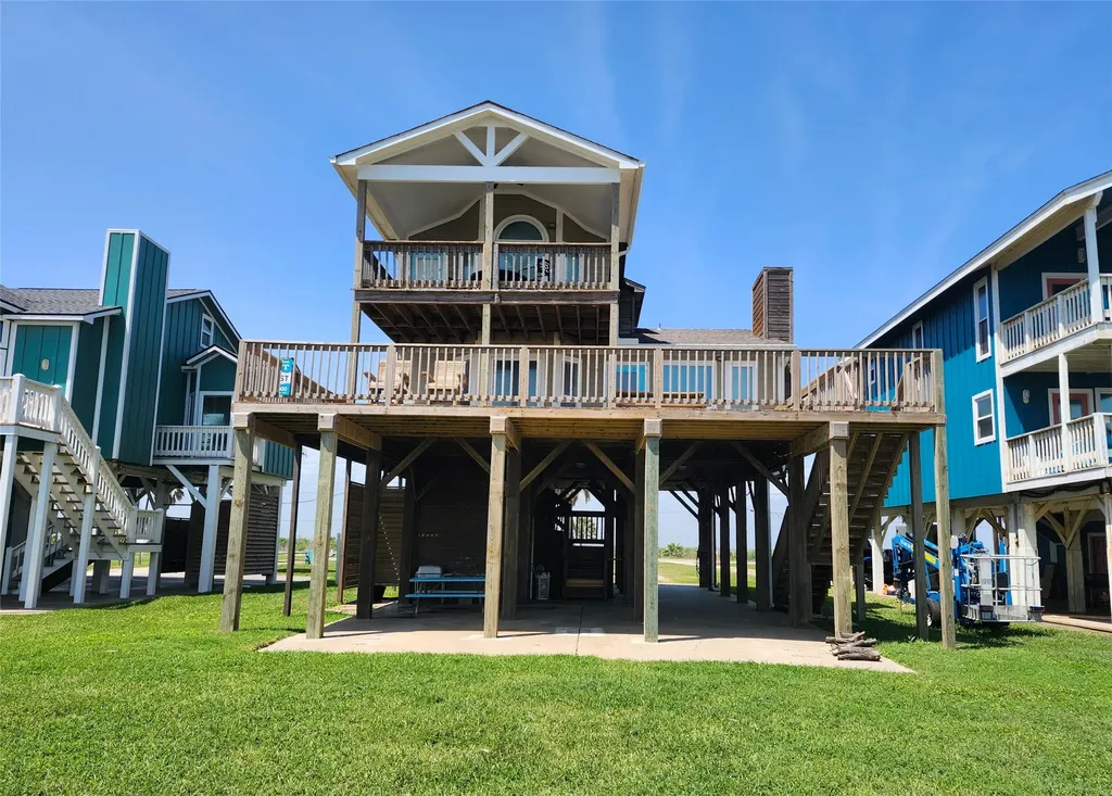 2422 Blue Water Highway Cr257 Surfside Beach TX 77541