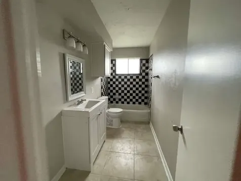 2310 Heather Street Highlands TX 77562
