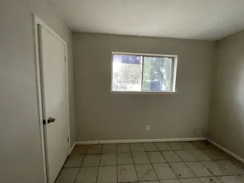 2310 Heather Street Highlands TX 77562