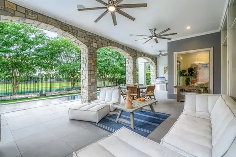 27 Johnathan Landing Court Court Spring TX 77389