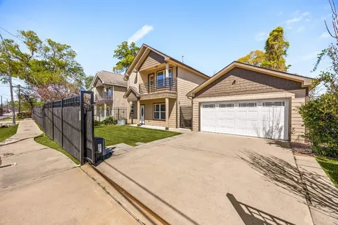810 Paul Quinn Street Houston TX 77091