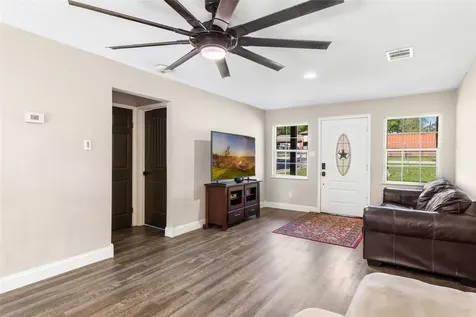 218 Waterfall Drive Huffman TX 77336