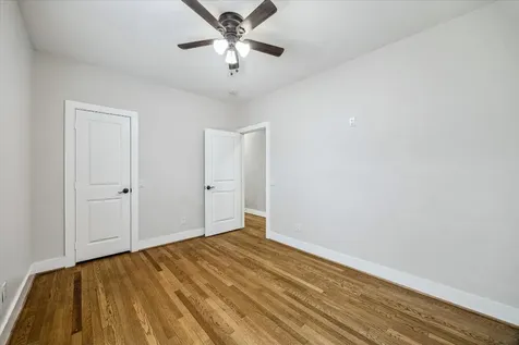 2219 Mckee Street Houston TX 77009