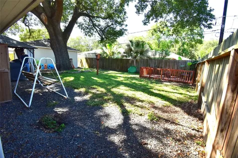 8502 Braes Meadow Drive Houston TX 77071