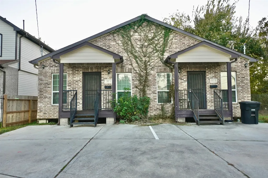 2523 Kirk Street B Houston TX 77026