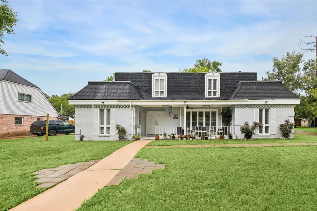 7511 Theisswood Road Spring TX 77379