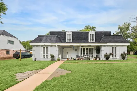 7511 Theisswood Road Spring TX 77379