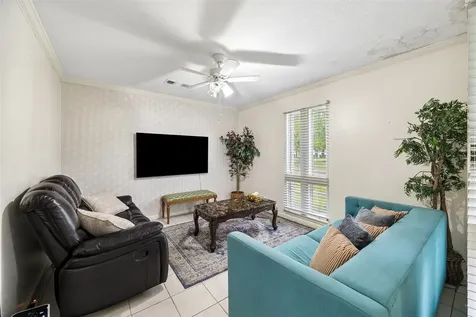7511 Theisswood Road Spring TX 77379