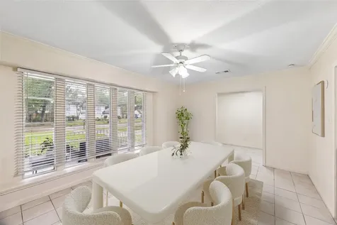 7511 Theisswood Road Spring TX 77379