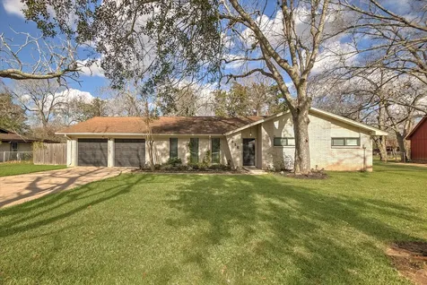 416 Southern Oaks Drive Lake Jackson TX 77566