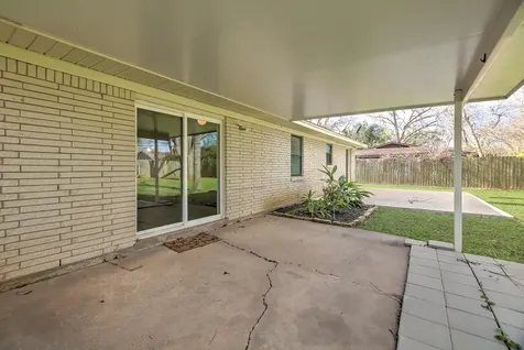 416 Southern Oaks Drive Lake Jackson TX 77566