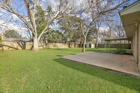 416 Southern Oaks Drive Lake Jackson TX 77566