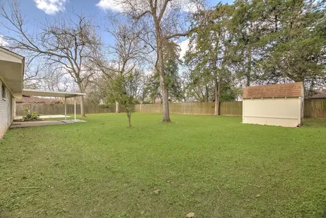 416 Southern Oaks Drive Lake Jackson TX 77566
