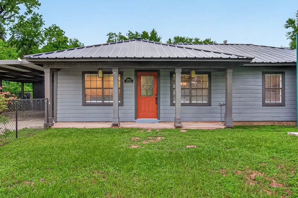 2012 White Oak Drive Conroe TX 77304